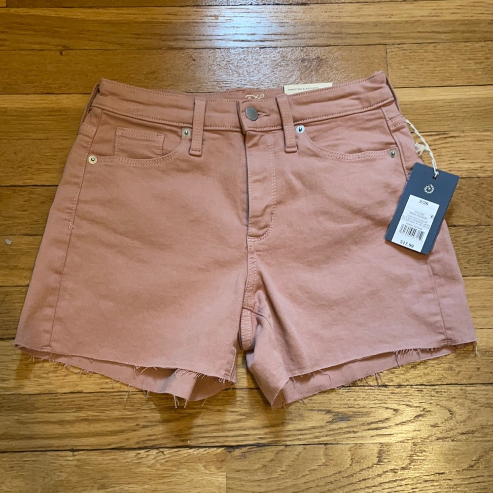 Universal Thread Shorts